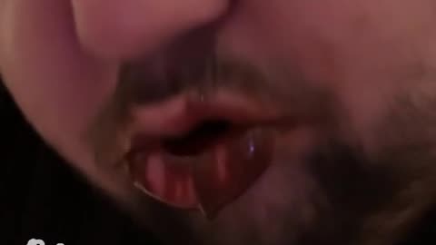 I LOVE EATING POOP.