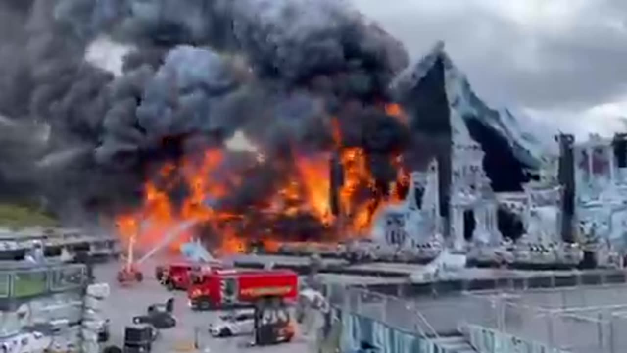 El escenario principal de Tomorrowland se incendió