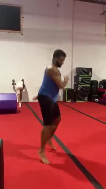 Who can do best front flip