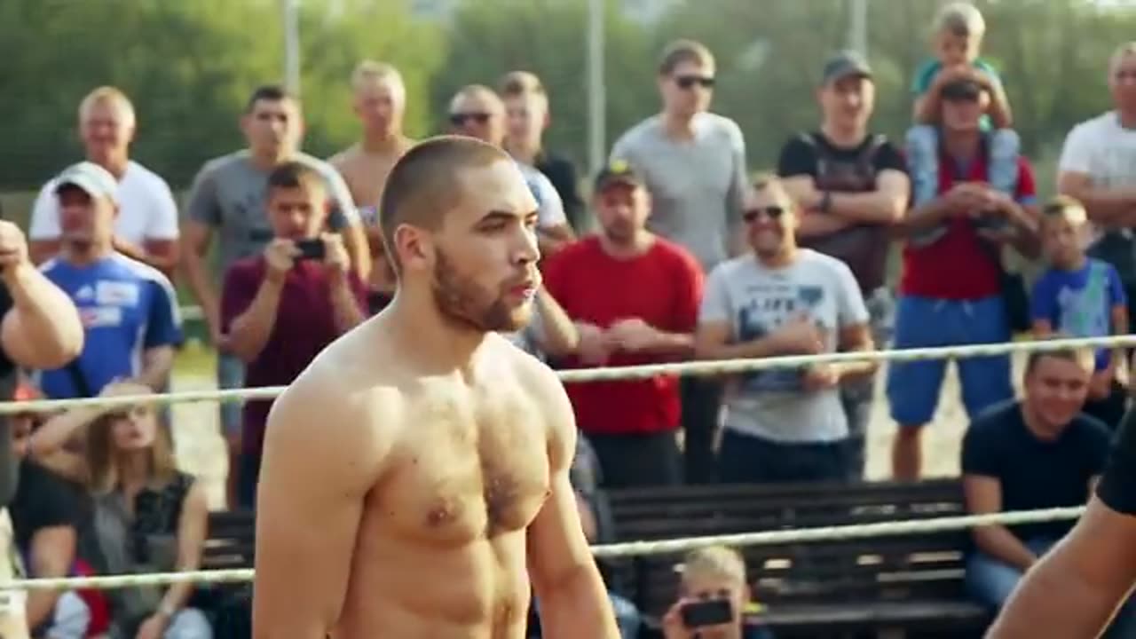 КАРАТИСТ ТЕРМИНАТОР в боях без правил !!!