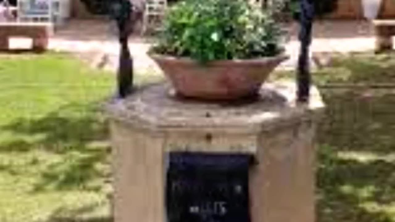 FAMOUS GRAVES - VOL. 464: ORSON WELLES