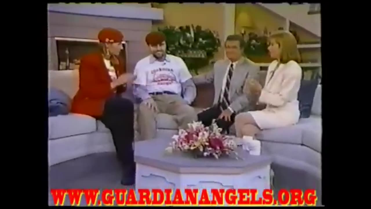 Guardian Angels Curtis Sliwa Talks About The Assassination Attempt On His Life - 1992 REGIS PHILBIN