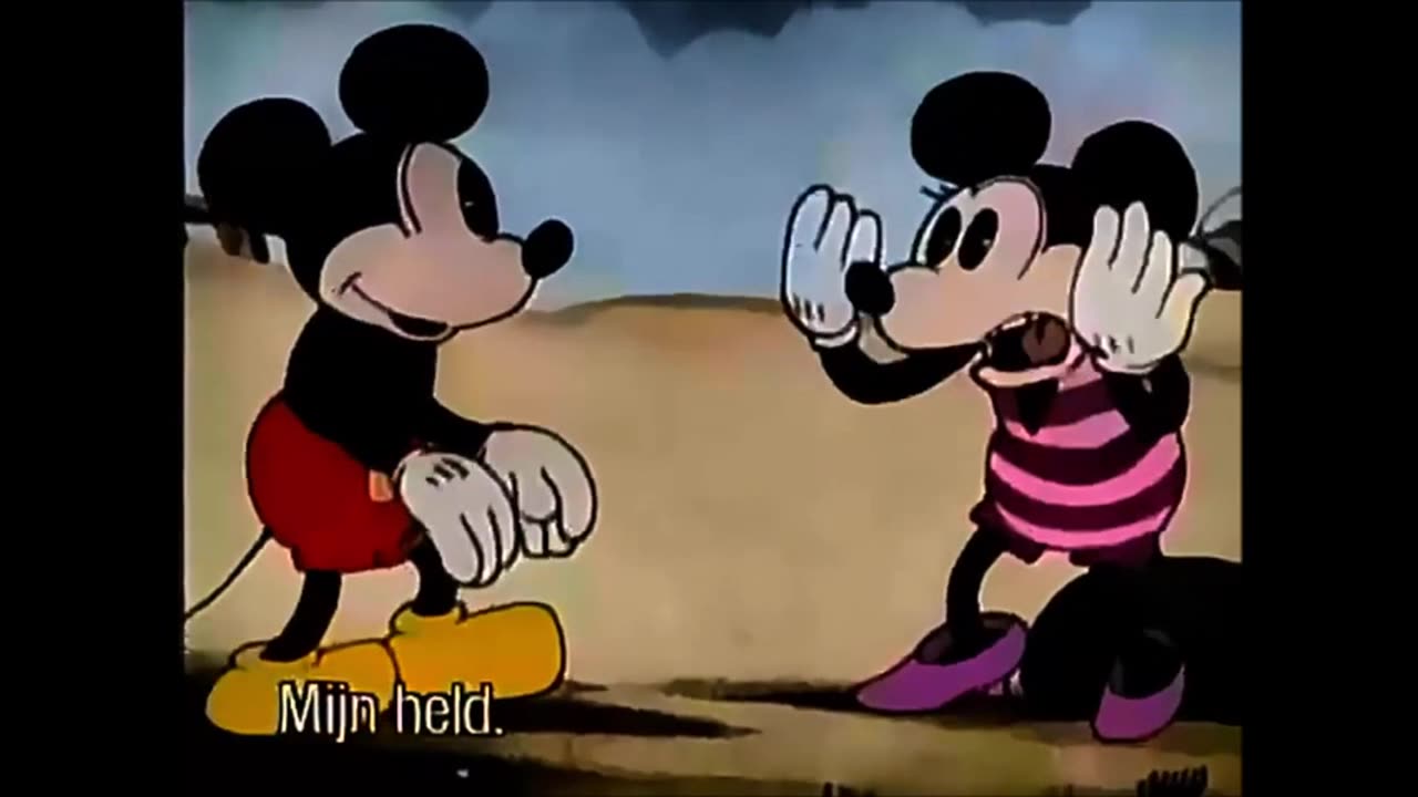 Walt Disney: Wild Waves Butt Bongo Scene
