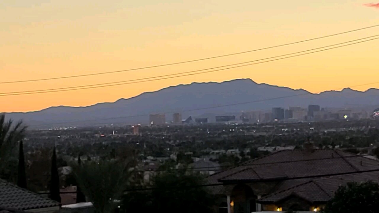 Did you SEE tonights Las Vegas sunset? Check THIS out! 10.23.2025 #follow #lasvegas #travel #gaming