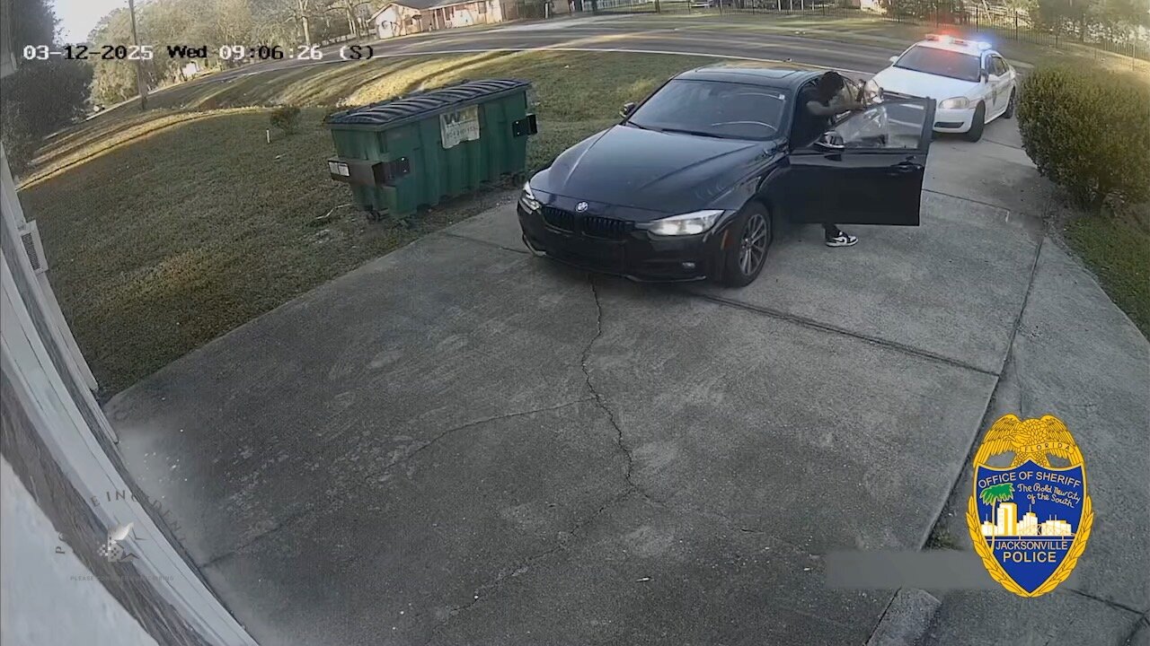 Officer Wounded in Shootout with Armed Suspect in Jacksonville