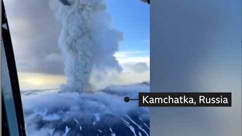 🔥🌋 500 Years Later: Russian Volcano Erupts! 🌍⚠️