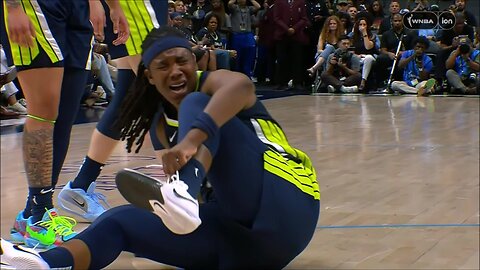 🤕 Hines-Allen hurts ankle after contact with Aliyah Boston | Dallas Wings vs Indiana Fever, WNBA