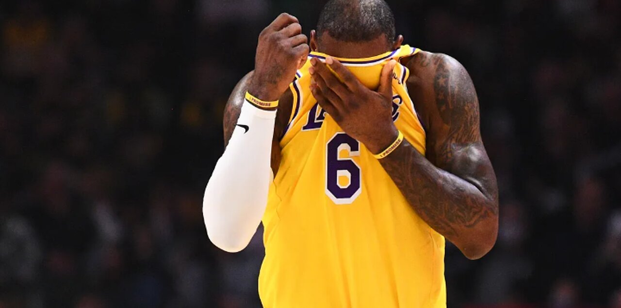 THE MORE LEBRON LOSES THE MORE DILUTED HIS GREATNESS!!!!!!