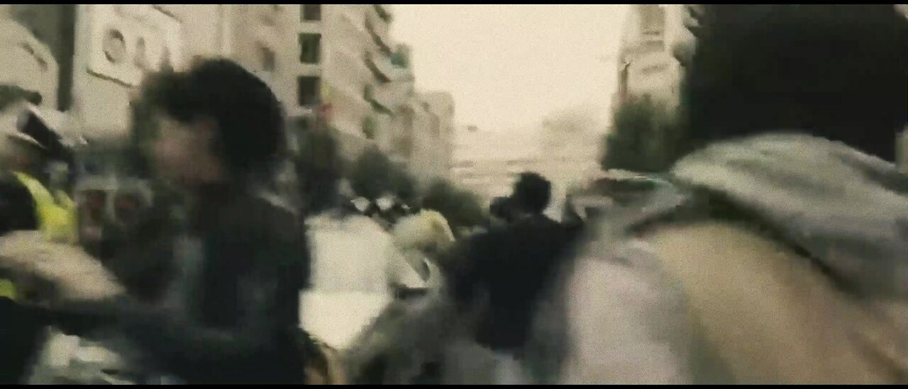 Giant Lizard Destroys Unsuspecting Eastern Asian Town