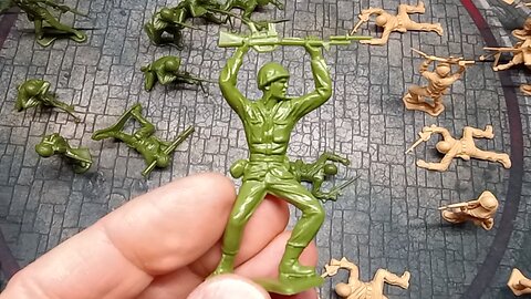 Plastic Army Men - Tim Mee Toys 100 piece set