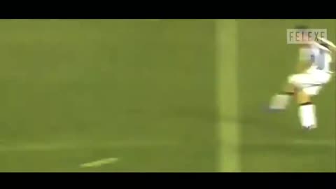 Crazy Long Shot Goals ever in Football