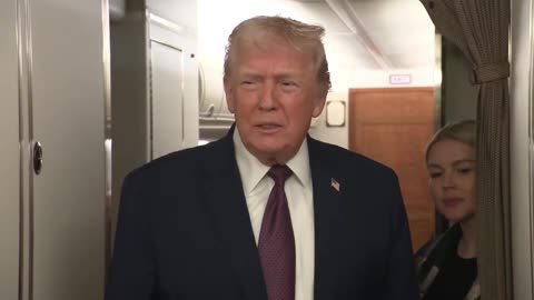 CNN reporter tries to CONCEAL which network she works for to President Trump