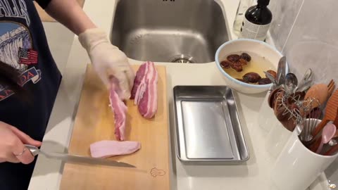 VLOG A Cozy Day at Home With Potato Ribs and Banana Blueberry Milkshake