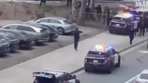 SAN JOSE POLICE OFFICER SHOT IN THE HEAD AND KEEPS FIRING