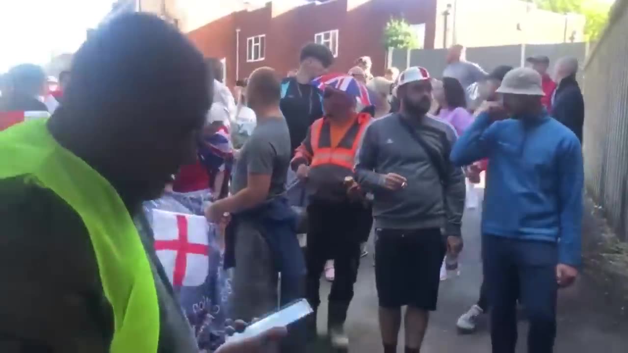 Watch How UK Protesters BURST into The House Of Commons, Chanting Keir Starmer SEND THEM HOME