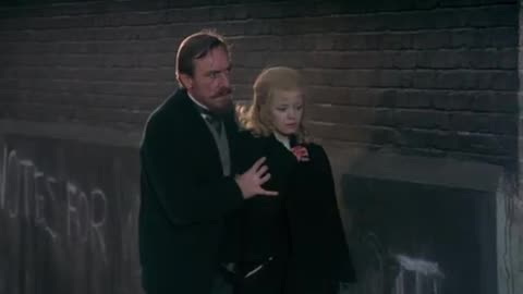 "Hands of the Ripper"