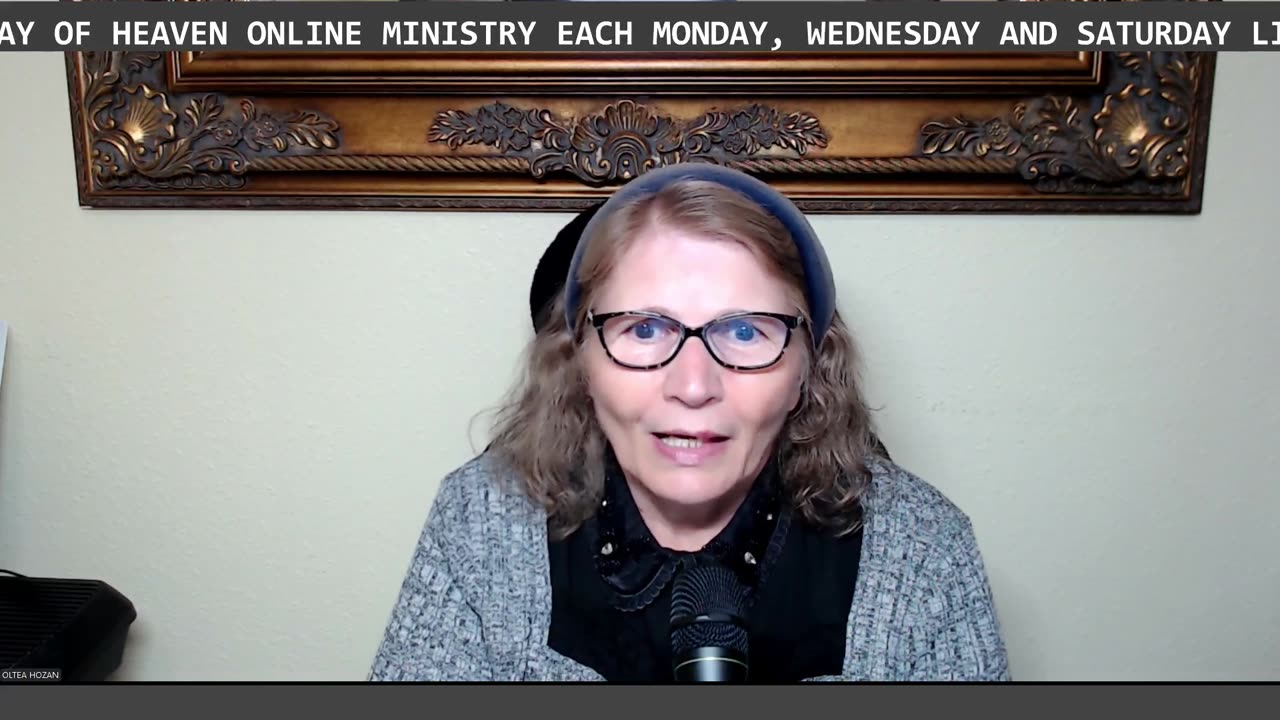 OLTEA HOZAN POEZIA -A FI PLĂCUT- de Corneliu Livanu CALEA CĂTRE RAI PĂRTĂȘIE #live #poezie #poem