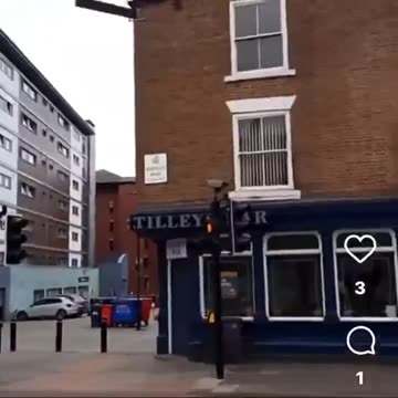 These are Category 4 Lasers - they have to have a warning