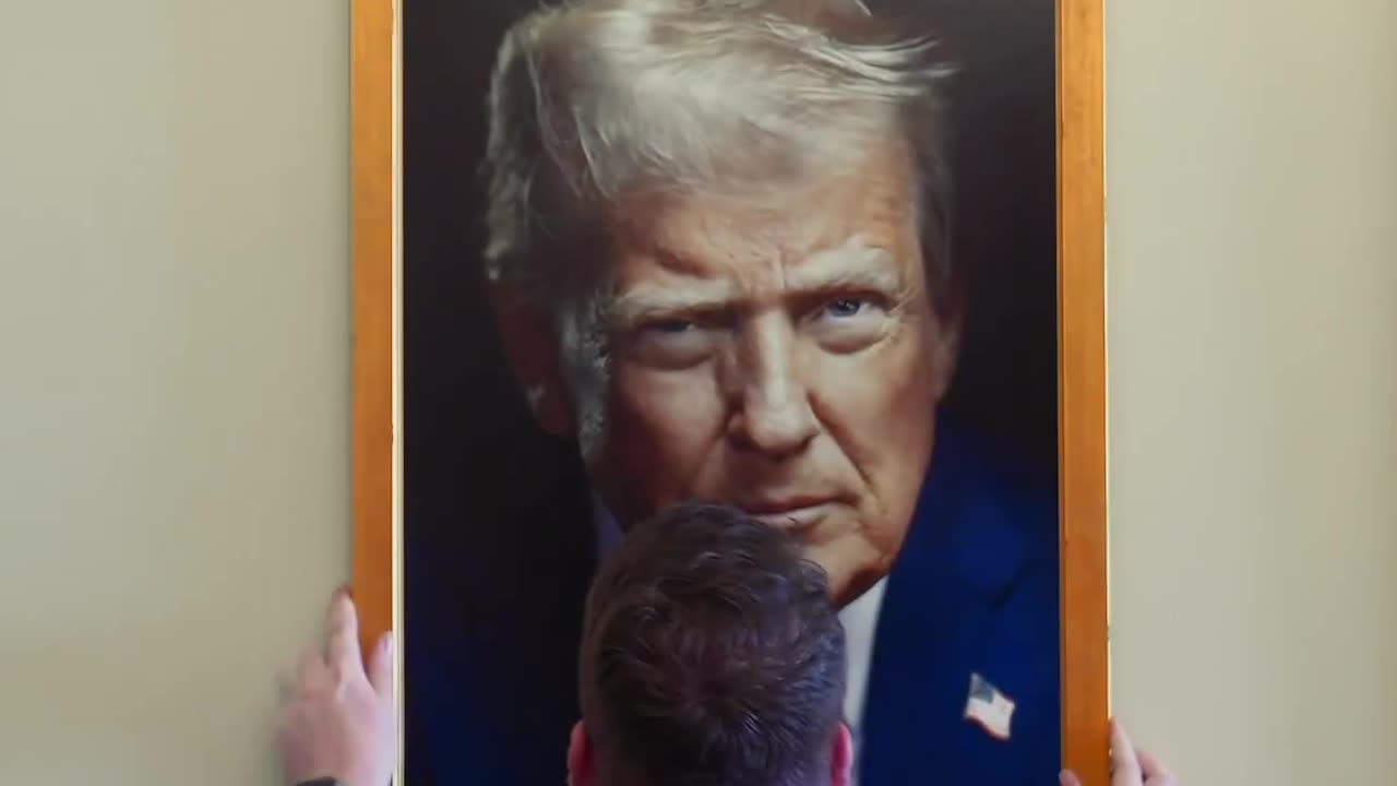 President Trump's second term official portrait revealed