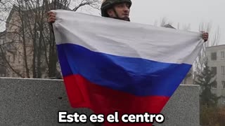 Primeras imágenes del centro de ciudad clave recién liberada en Donbass