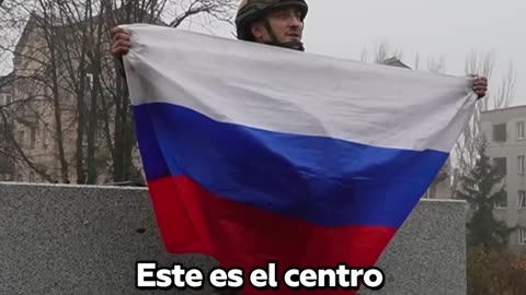 Primeras imágenes del centro de ciudad clave recién liberada en Donbass