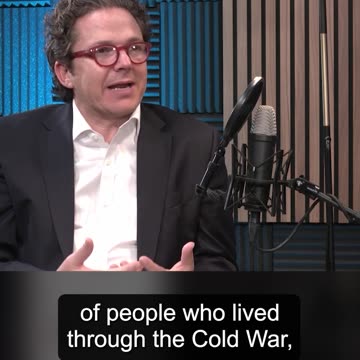 Rodrigo Arenas - La contradicción y la traición de Europa que cede ante el comunismo