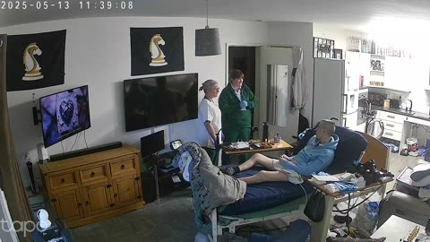 broken national health service NHS 🇬🇧