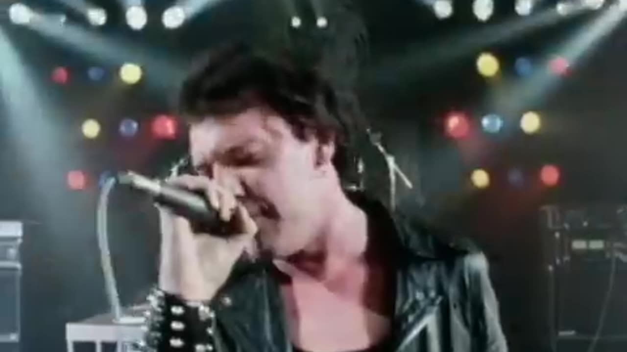 Iron Maiden - Women In Uniform