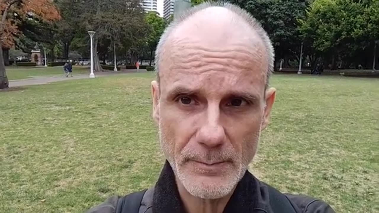 Thoughts from Captain Cook statue on how the world is at a turning point but the future looks bright