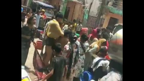 Water Wars Just 20 Km from Delhi! Ghaziabad’s Khoda Turns into a Battlefield for a Bucket