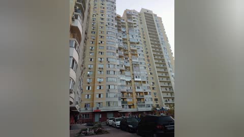 Лорина и борщ у Париже ...