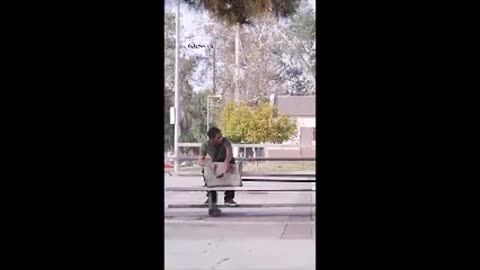 Exploding Bait Purse Teaches Thieves a Lesson 😂🐒🐒🐒🐒