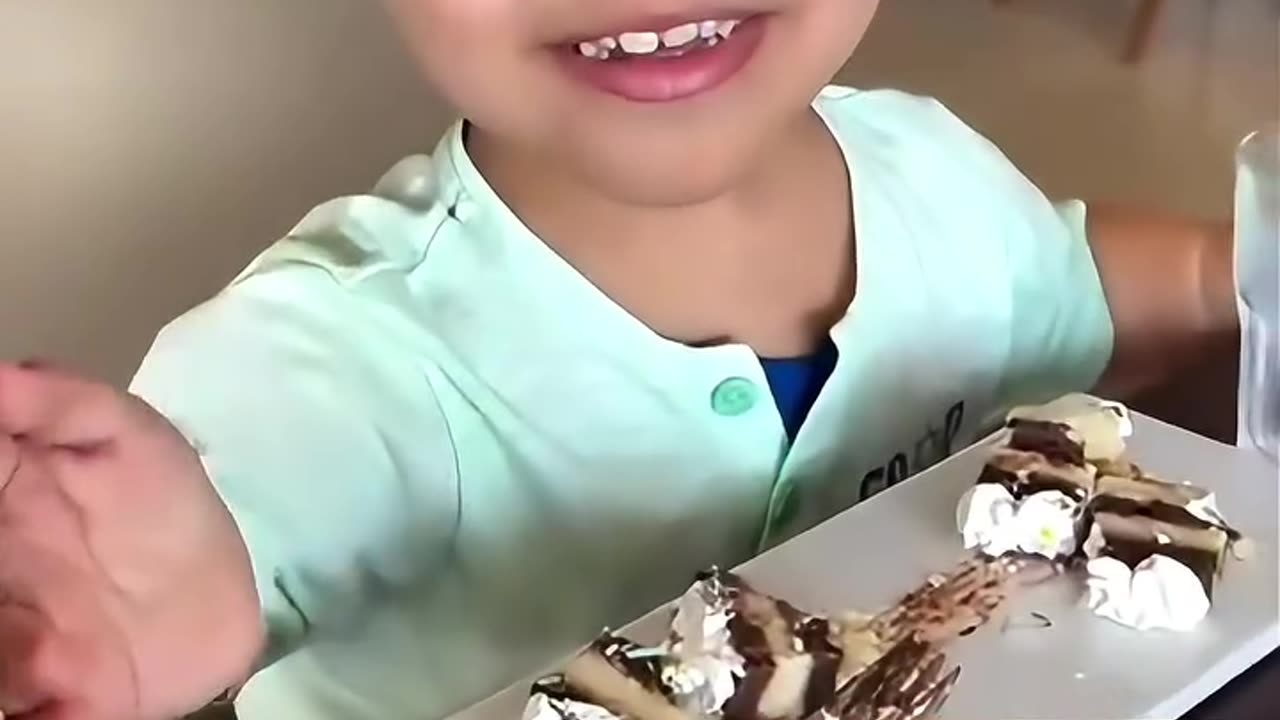 criança emociona mae