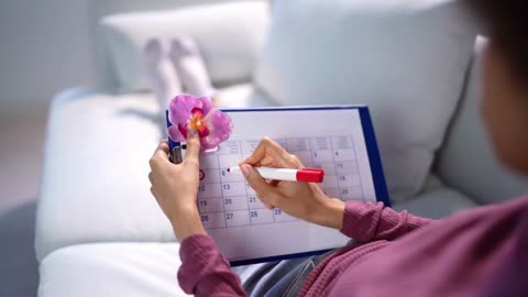 Chu Kỳ Kinh Nguyệt 30-34 Ngày - Bình Thường Hay Rối Loạn Nội Tiết? Dược Bình Đông