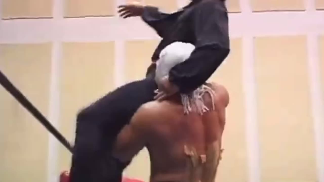 Great Saski Dumped on his head