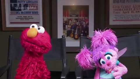 'Sesame Street' muppets Elmo and Abby Cadabby make Grand Ole Opry debut