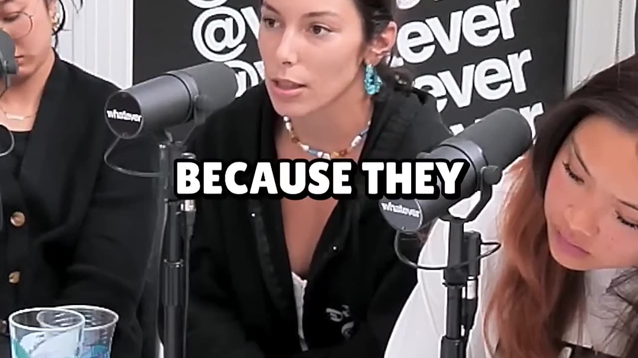 FEMINIST HATES IT WHEN MEN COMPLIMENT HER 🙄 ‪@whatever‬