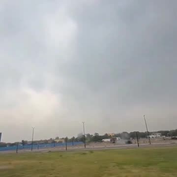 Pakistan / India 🇵🇰🇮🇳: Pakistani Forces attempting to shoot down Indian Drones