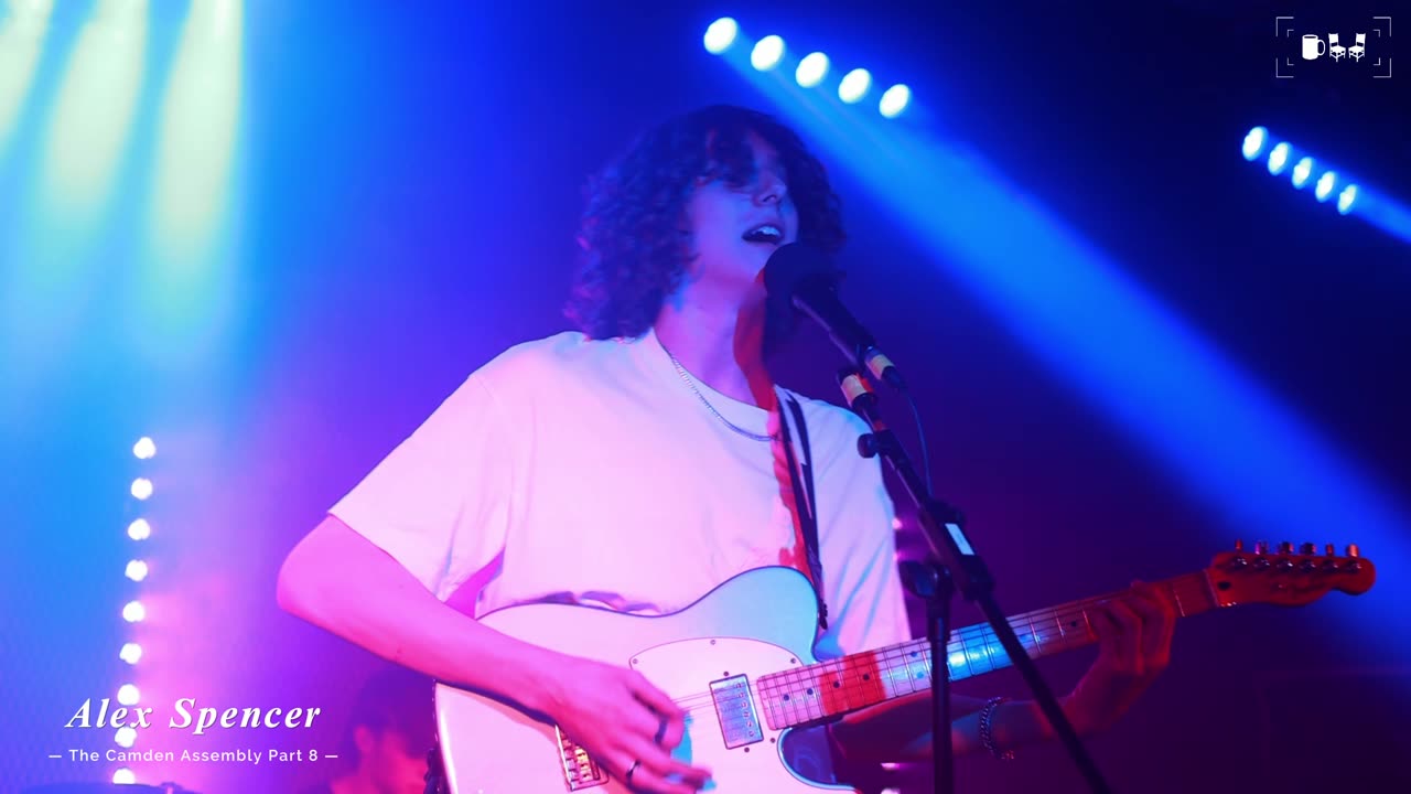 Alex Spencer live at 'THE Camden Assembly' - Part 8 | Cupchairs.com