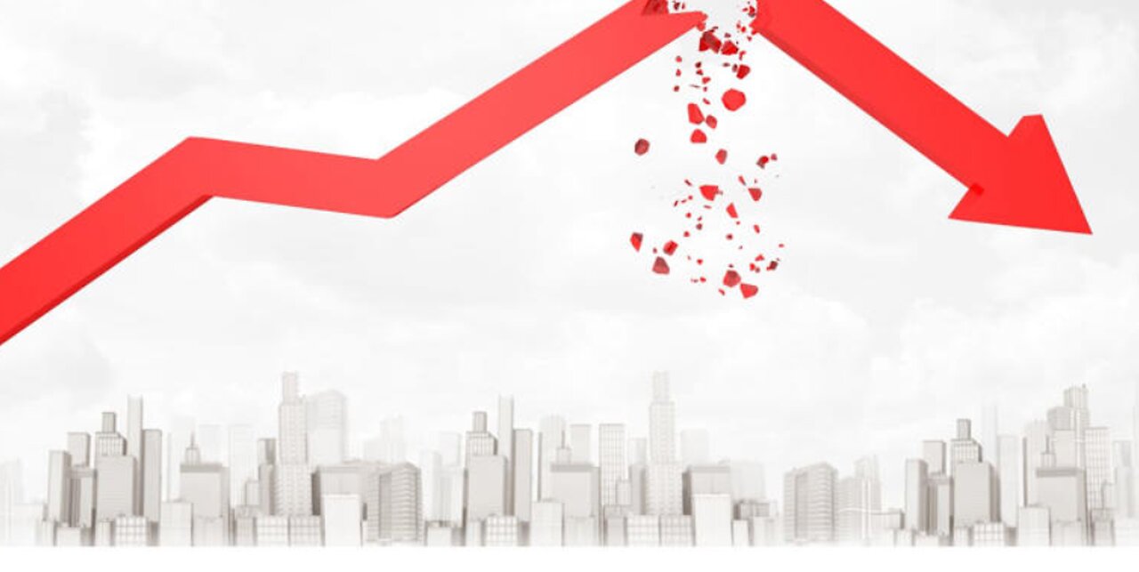 Mounting market risks (Episode 74- Full Show 17OCT25)