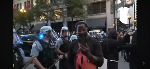 Illinois: A mostly calm demonstration by thousands who marched through