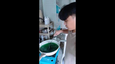 Naghimo si Mike ug gulaman