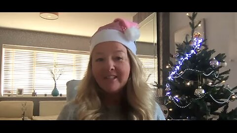 The BEST Christmas Present Ever with Honorable Lee Clegg and Mel Kate on The Never Settle Podcast