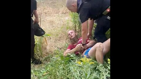 🇺🇦🪖 Reclutadores ucranianos intentan movilizar a la fuerza a un hombre