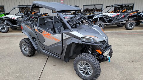 2024 CFMOTO ZFORCE 950 TRAIL G2 WALKAROUND IN GREY