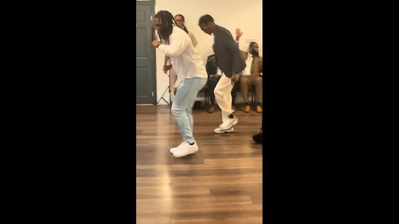 Today’s Mood!! Praise Break 💃🏽💃🏽🕺🏾