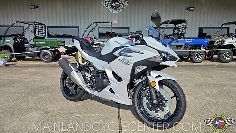 2024 KAWASAKI NINJA 500 ABS IN WHITE WALK AROUND