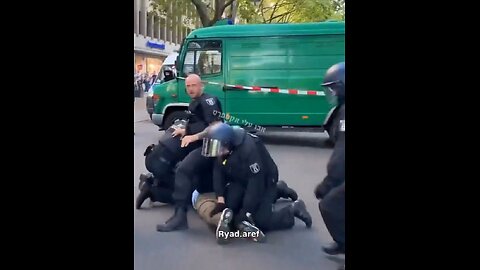 German police chase and arrest pro Hamas fascist