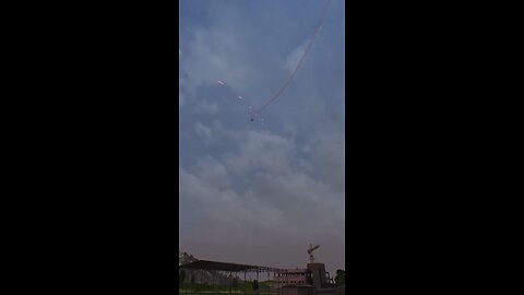 Jets fight versus combat ￼