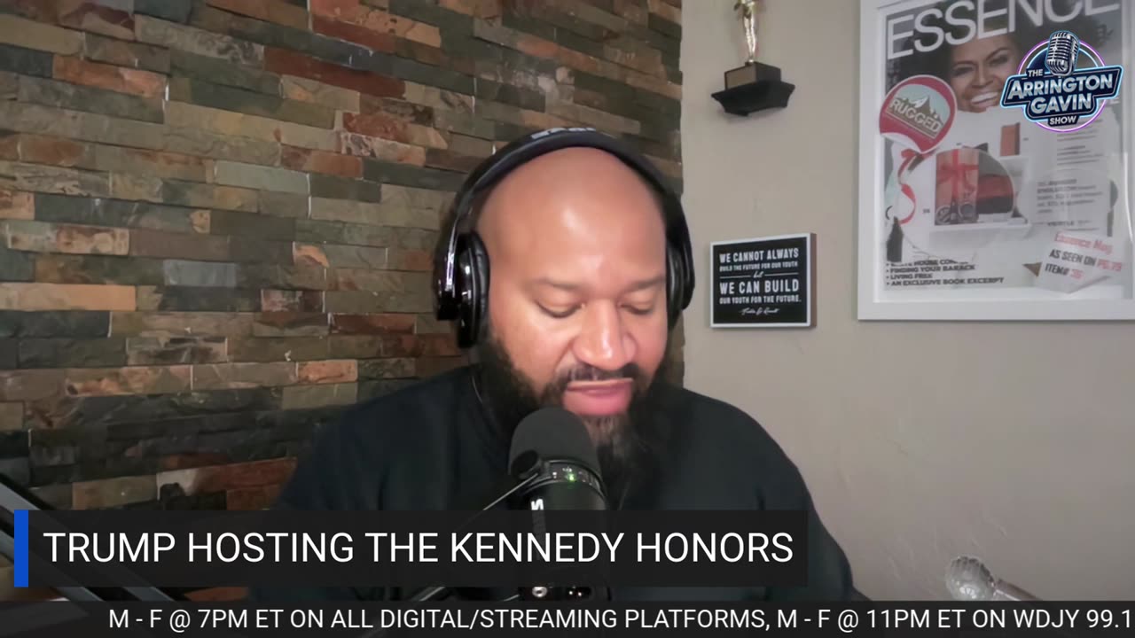 The Arrington Gavin Show "TRUMP CRACKS DOWN ON CRIME IN BLUE CITIES"